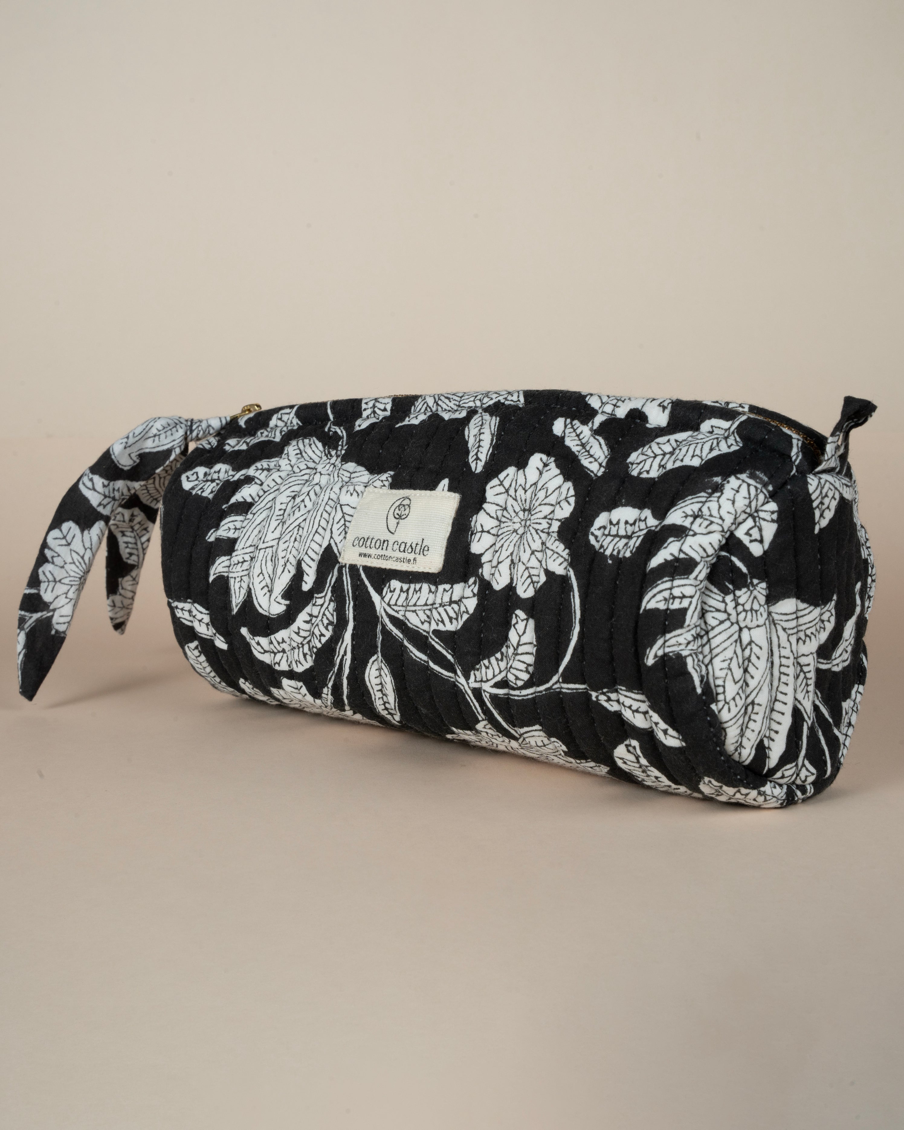 Stationary Pouch_Floral Black