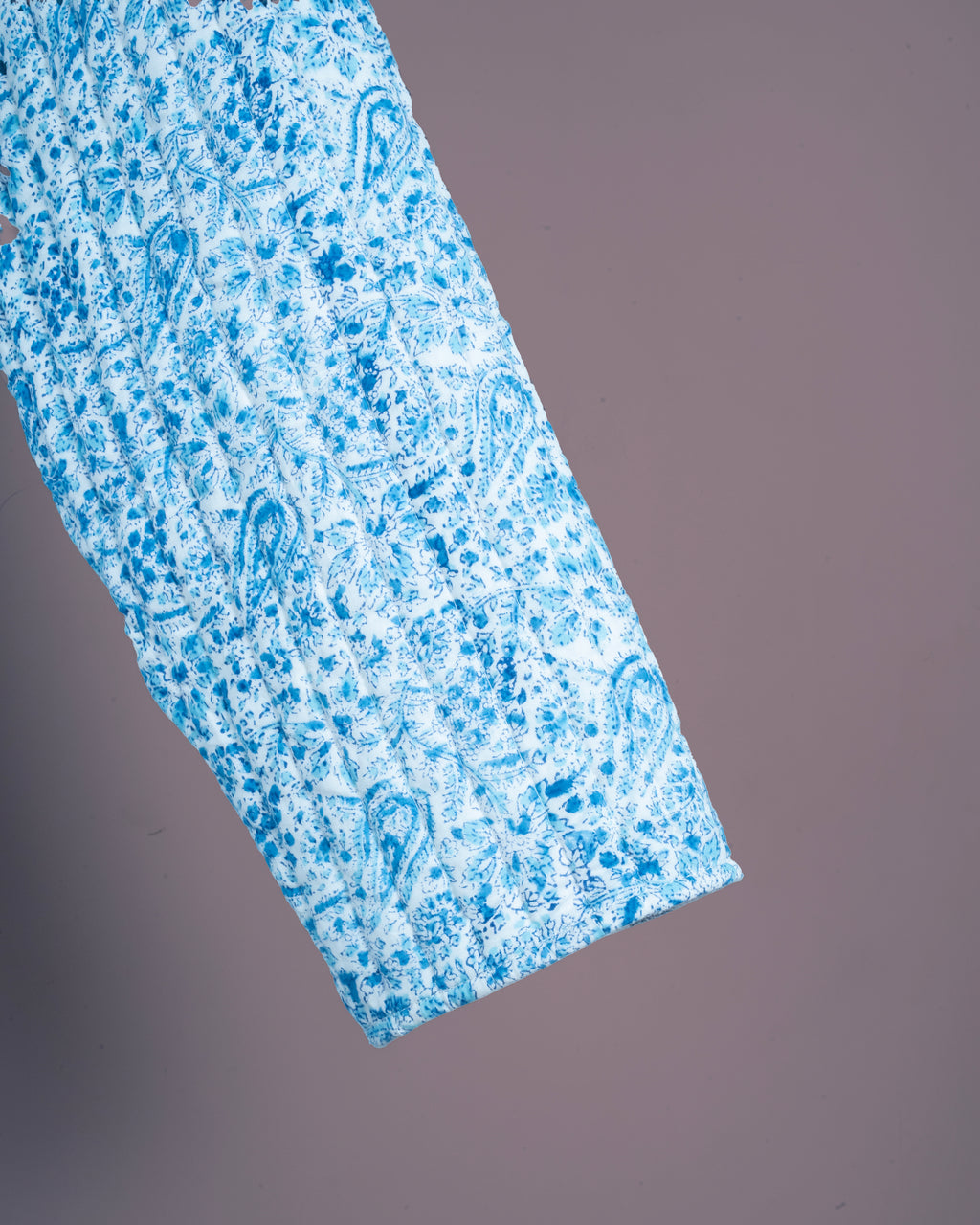 Reversible Quilted Robe – Snow Blue Bud