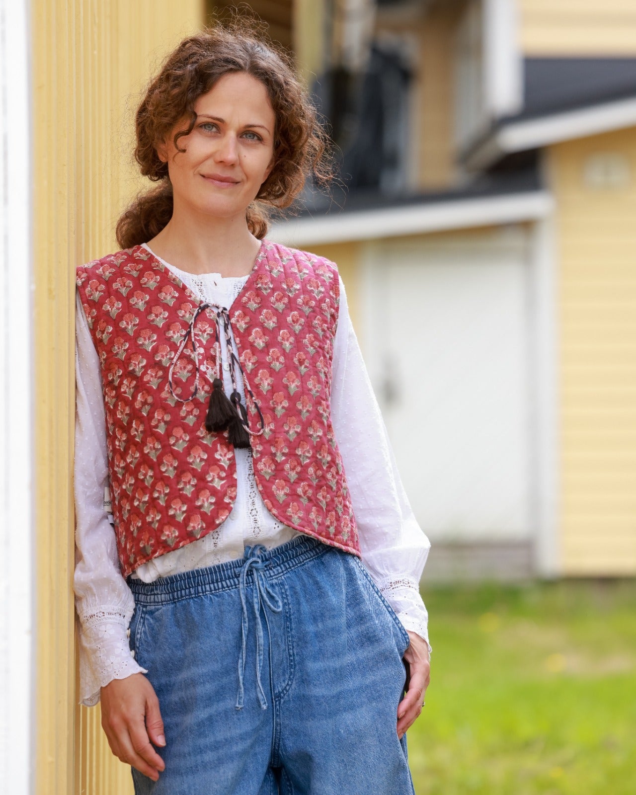 Reversible Quilted Vest - Moonlit Lotus Trail & Vintage Bloom