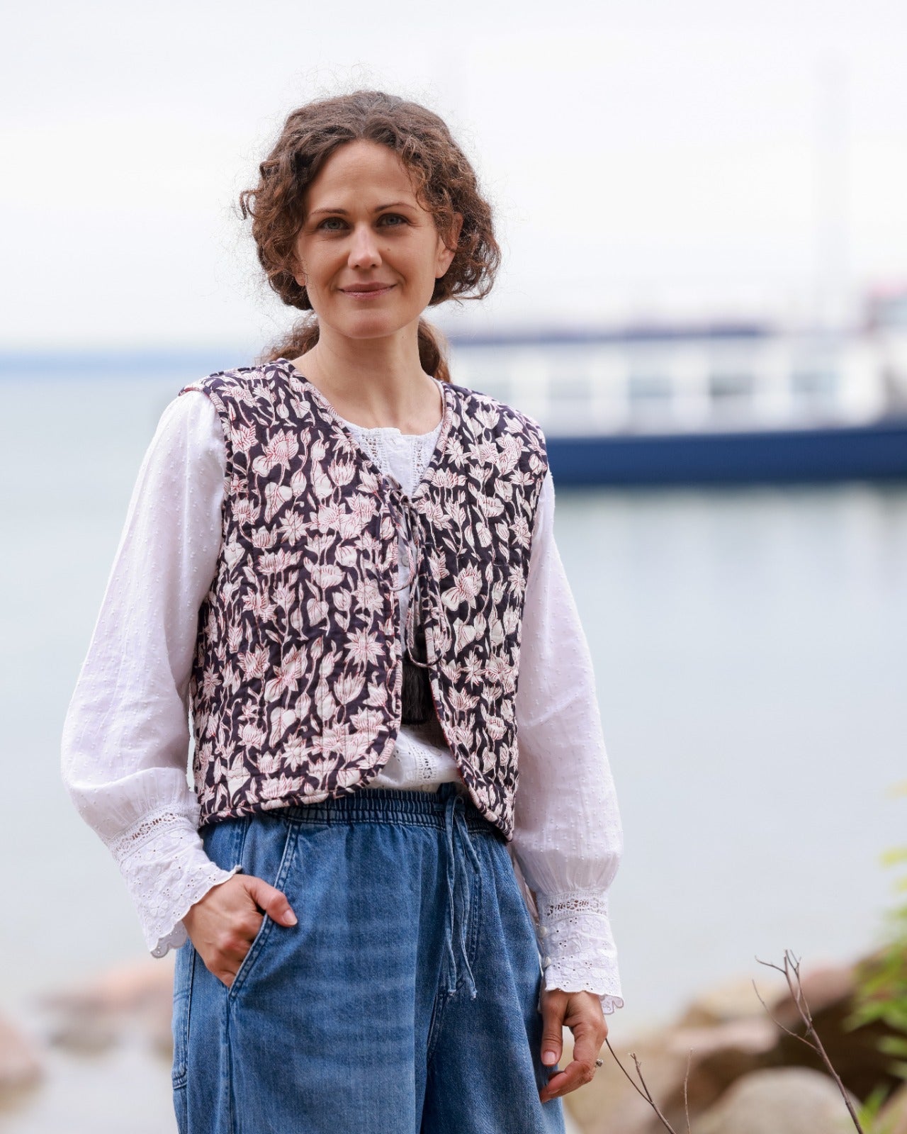 Reversible Quilted Vest - Moonlit Lotus Trail & Vintage Bloom