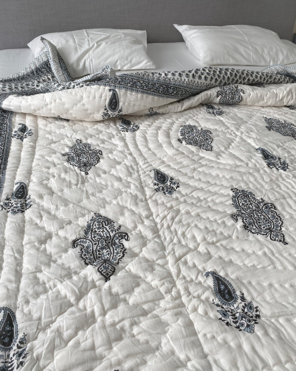 Heritage Harmony- Hand-block printed Single- Quilt