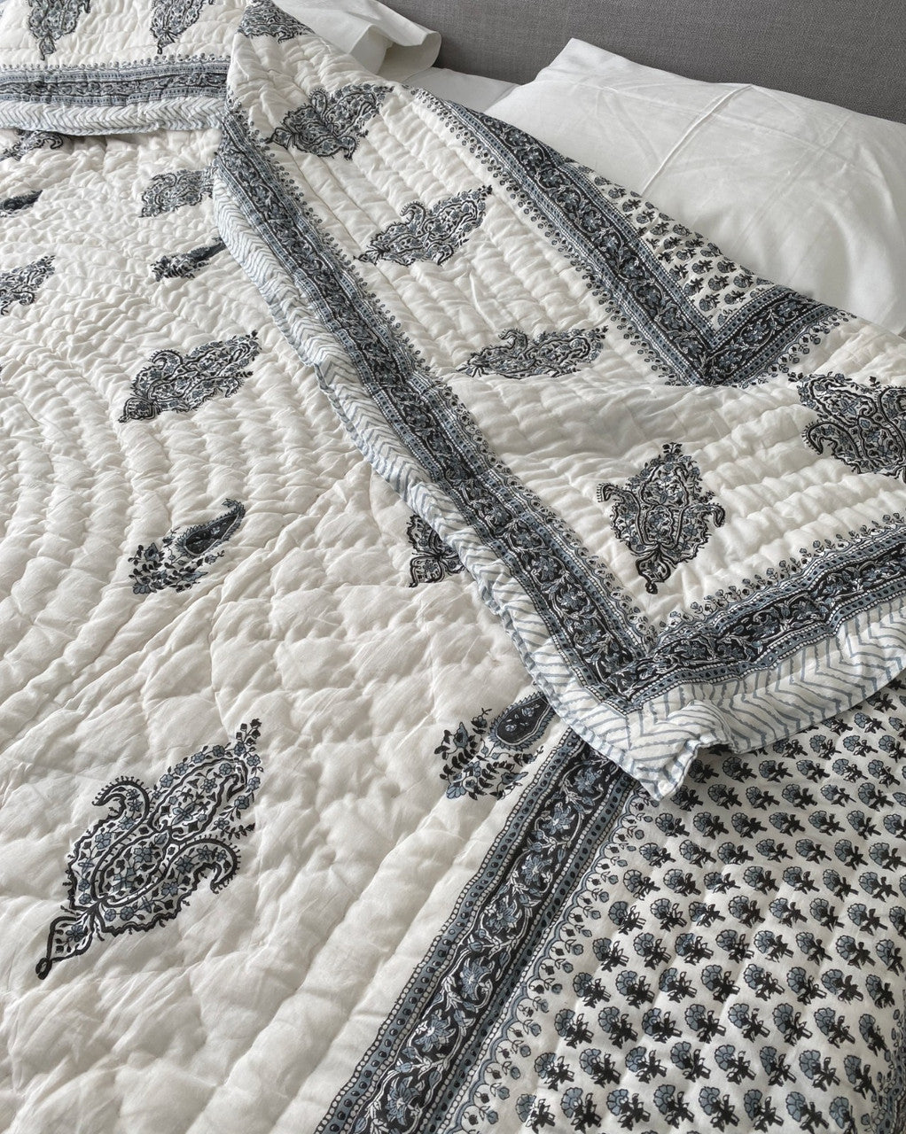 Heritage Harmony- Hand-block printed Single- Quilt