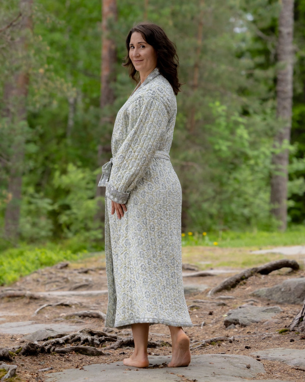 Reversible Quilted Robe – Lunar Paisley Motifs