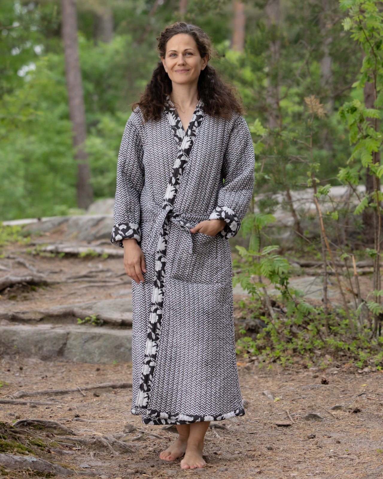 Reversible Quilted Robe – Black Floral & Zigzag