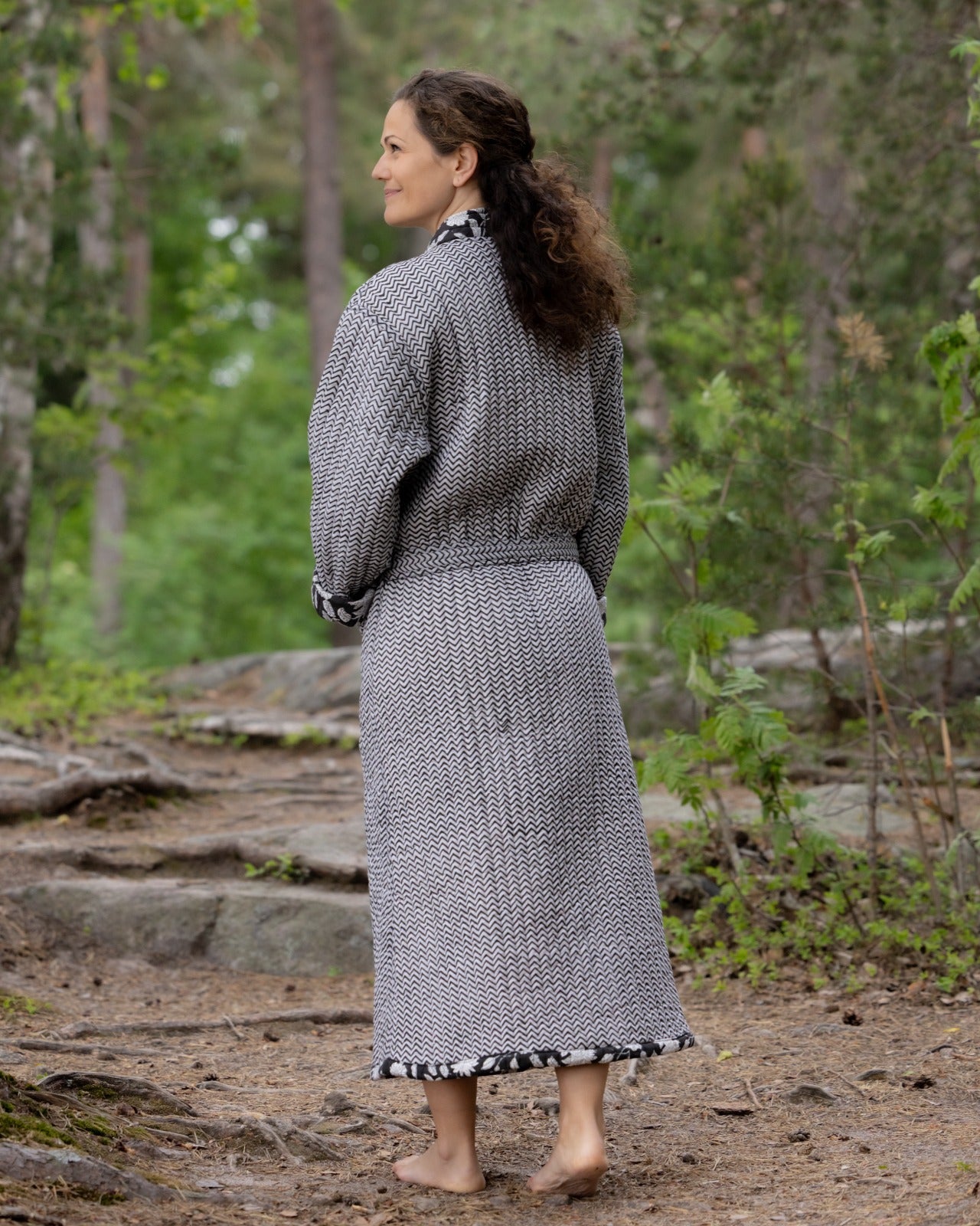 Reversible Quilted Robe – Black Floral & Zigzag