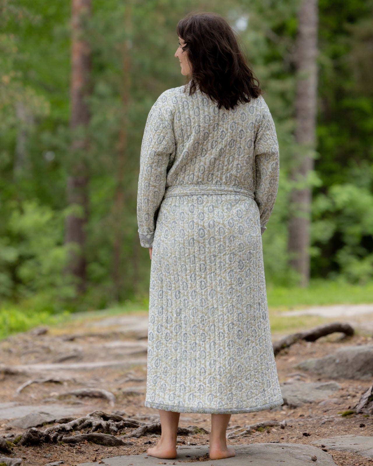 Reversible Quilted Robe – Lunar Paisley Motifs