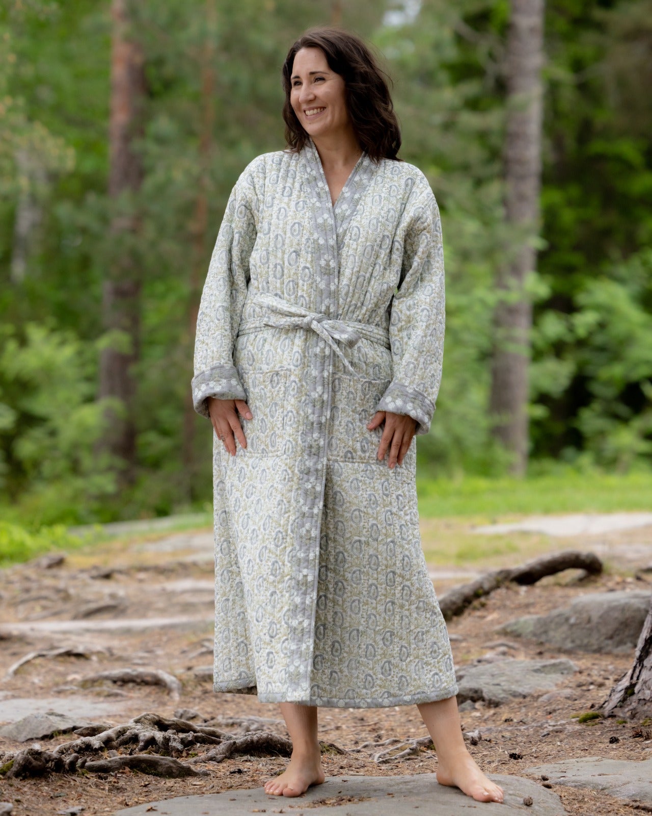 Reversible Quilted Robe – Lunar Paisley Motifs