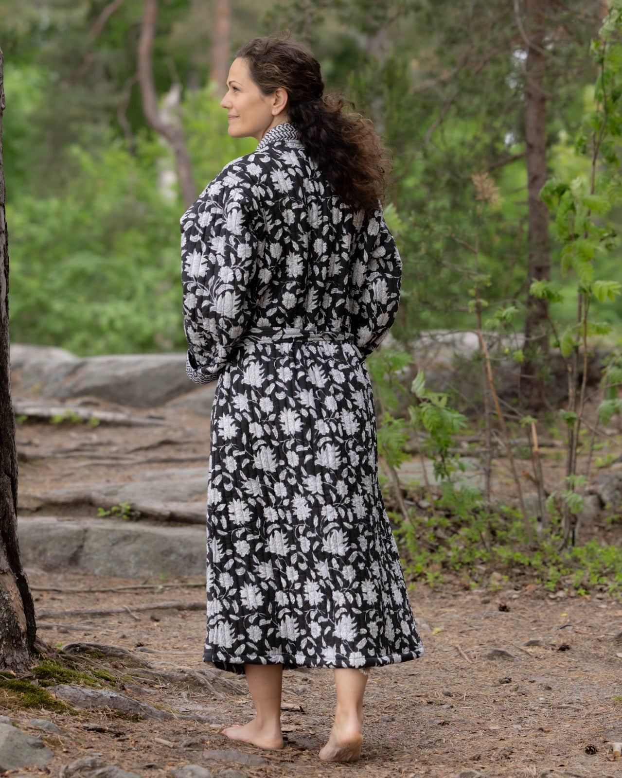 Reversible Quilted Robe – Black Floral & Zigzag