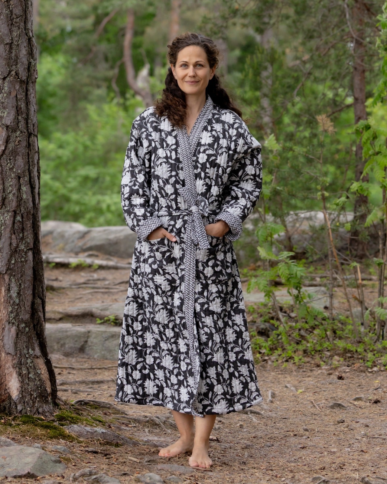 Reversible Quilted Robe – Black Floral & Zigzag