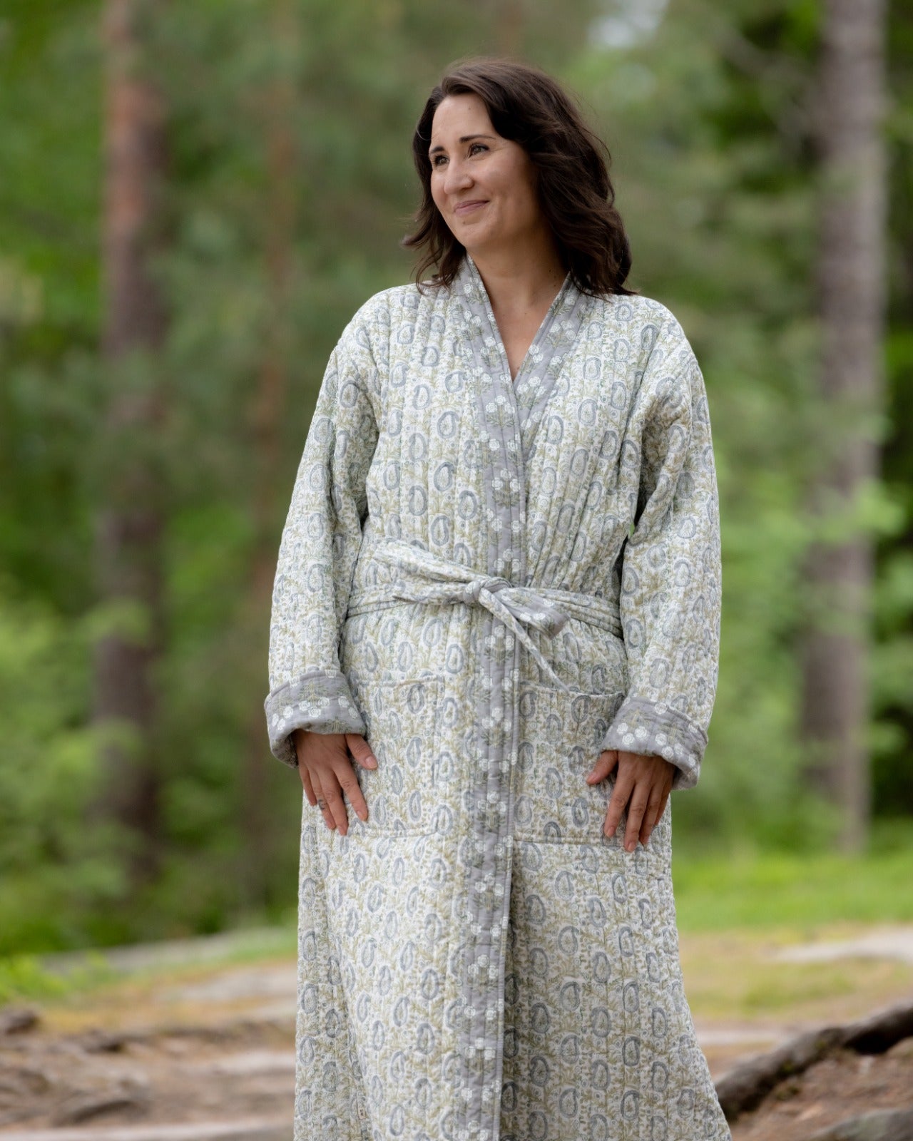 Reversible Quilted Robe – Lunar Paisley Motifs