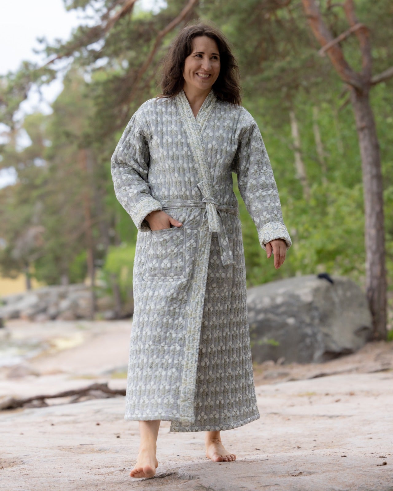 Reversible Quilted Robe – Lunar Paisley Motifs