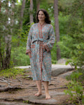 Vohvelikankainen kylpytakki -Blue Meadow