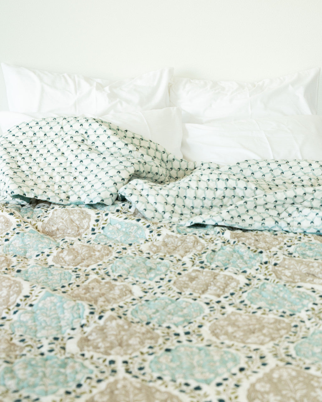 Whimsical Damask- Hand-block printed Double-bed Quilt