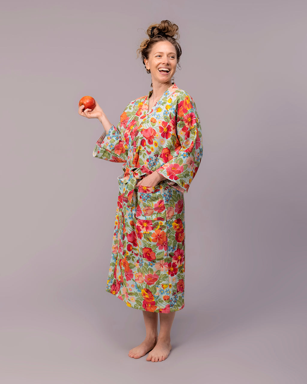 Castle Pattern Edge Robe Meadow Bloom – Cotton Waffle Bath & Sauna Robe – Cotton Castle